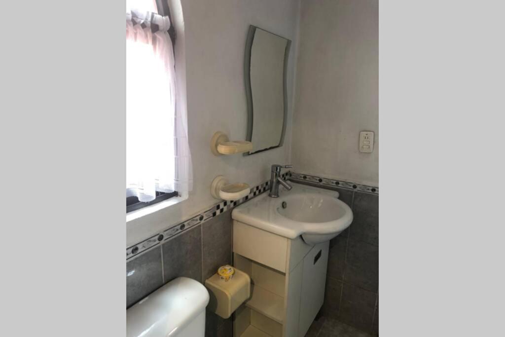 Amplia Habitacion Tipo Ejecutiva Con Bano Y Acceso Privados Toluca Extérieur photo
